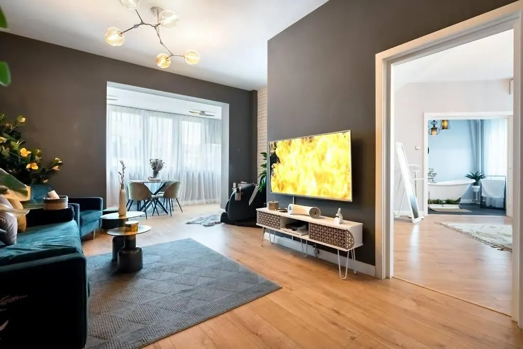 Intercontinental Apart - Massage Terrace Fireplace Bucharest Apartment